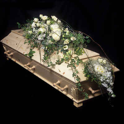 interflora_kistedekorasjon_hvit